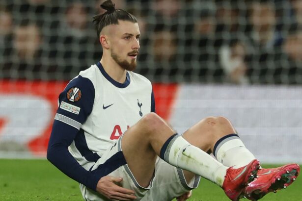 dragusin inca o veste proasta tottenham a facut anuntul oficial 685a3ff8468fe