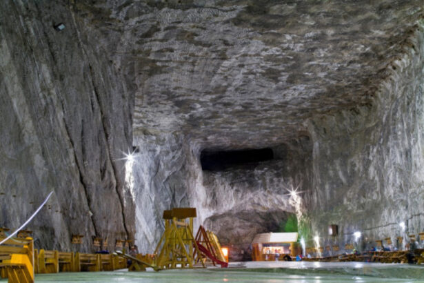dsu deteriorari semnificative si pericol de prabusire a planseului vechii mine de la praid ro alert pentru evacuarea a 45 de case 683c8192b0e29