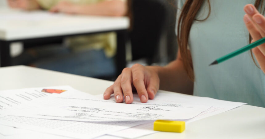 evaluarea nationala 2025 cand incep probele pentru elevii de clasa a viii a si ce modificari sunt in structura examenelor in acest an 68450c1155bf9