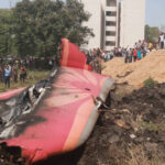 exclusiv ce spune un fost pilot roman care a zburat chiar pe tipul de avion prabusit in india despre tragedia aviatica de la ahmedabad 684ad0950854f