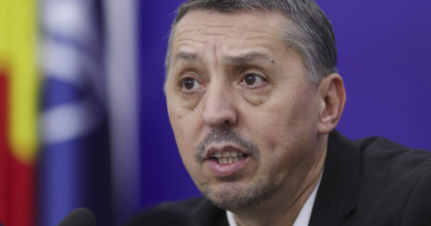 exclusiv daniel david reducem procentul de burse acordate elevilor meritul sa fie merit ce spune ministrul despre cele ale studentilor 685eba4b523a5