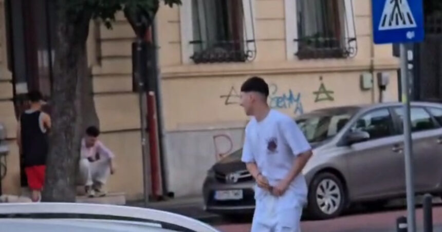 exclusiv tineri atacati dupa marsul bucharest pride o fata a fost amenintata cu un briceag dar a reusit sa il dezarmeze pe agresor 68459c323f357