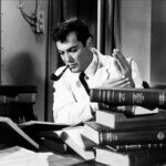 ferdinand waldo demara unul dintre cei mai mari impostori pe care i a cunoscut lumea vreodata 685ab979f0d4d