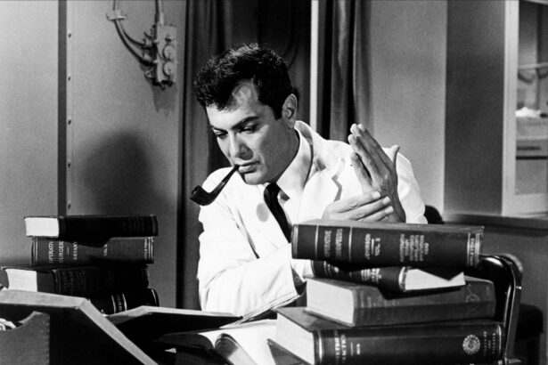 ferdinand waldo demara unul dintre cei mai mari impostori pe care i a cunoscut lumea vreodata 685ab979f0d4d