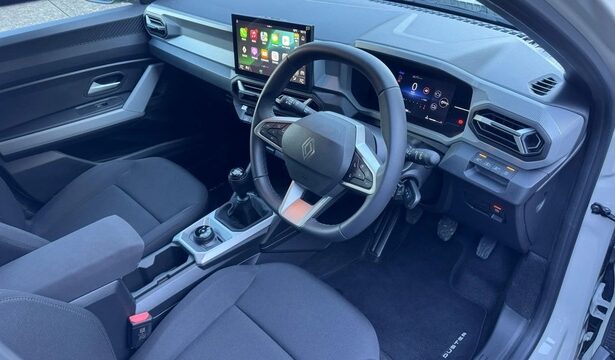 foto dupa o asteptare indelungata duster se lanseaza in australia presa locala rivalizeaza cu suzuki vitara 6857a25d5ab26