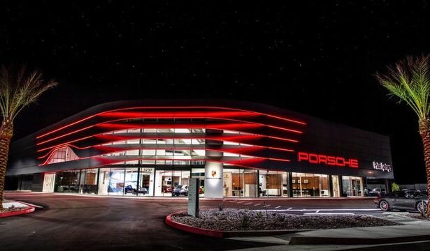 foto porsche opreste investitiile in showroom urile ultramoderne din motive financiare 683fd592e645d