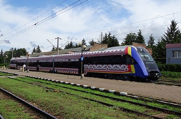 foto va fi lansat trenul leon primul dmu construit integral in romania dupa cel de al doilea razboi mondial 6843d539e360d