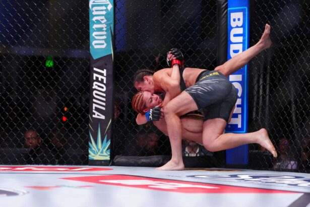galerie foto alice ardelean a castigat primul meci in ufc ce bonus a luat 683d4d093a68e