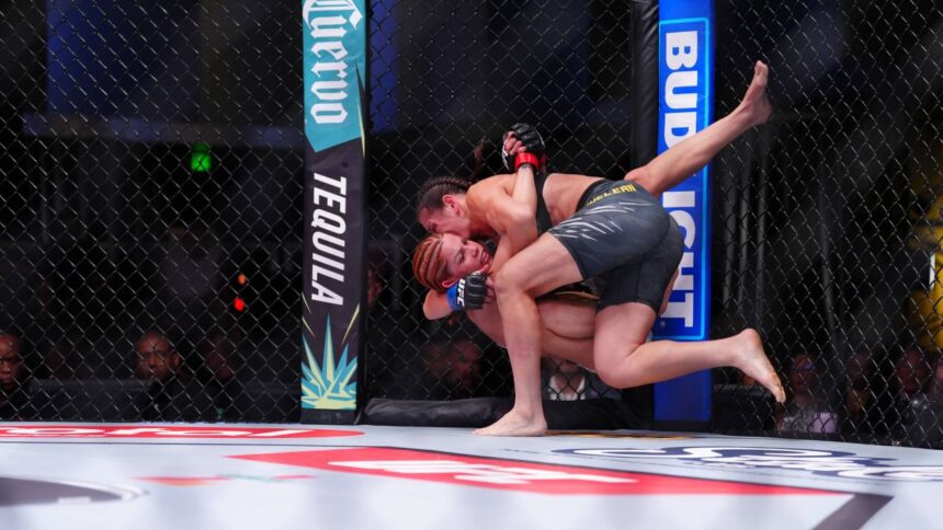 galerie foto alice ardelean a castigat primul meci in ufc ce bonus a luat 683d4d093a68e
