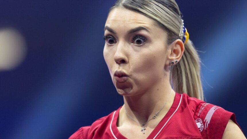 galerie foto bernadette szocs a castigat spectaculos primul meci la wtt star contender ljubljana 6855a9bf2975f