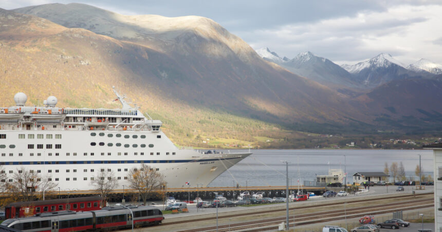 galerie foto cea mai buna aventura din europa din aceasta vara ruta de tren care cucereste orice calator 6845991f4a418