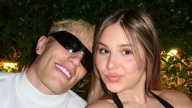 galerie foto savage a plecat din cantonamentul diavolilor si isi face de cap prin italia 6849a21d0d96f