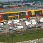 imbracaminte si parfumuri in valoare de peste 87 milioane de lei confiscate dupa perchezitiile de la dragonul rosu 683eb3ff4980f