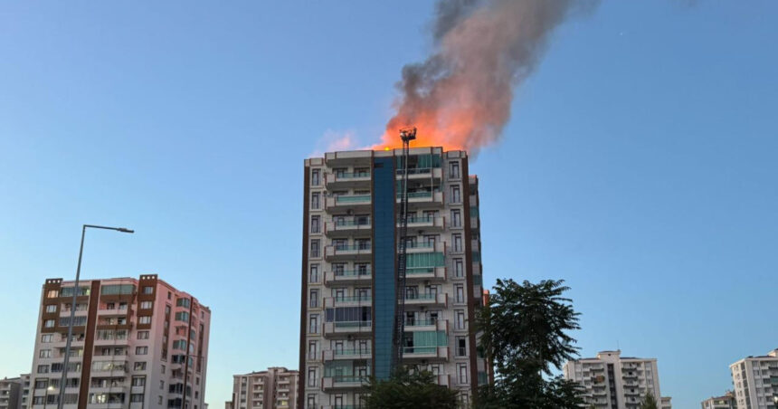 incendiu la o cladire cu 13 etaje in sud estul turciei trei morti dintre care doi copii 68420a20e5dad