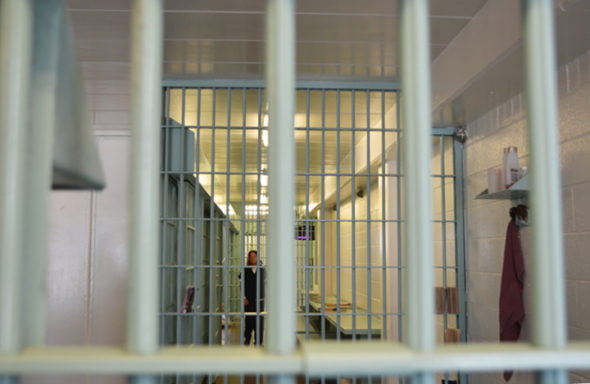 individul care si a terorizat fosta sotie si si a distrus bratara de monitorizare isi rapise in trecut copilul si ii spusese ca mama nu mai este 685b1b1fc8f19