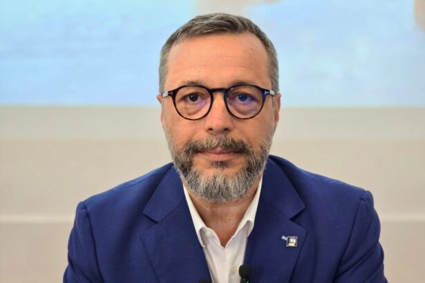 ionut rusu si a dat demisia din functia de viceprimar al constantei 685d5b5b2189c