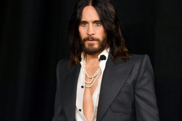 jared leto acuzat de noua femei de comportament de pradator si gesturi inacceptabile stia ce varsta aveam si nu i a pasat 6845c2d3be6c1