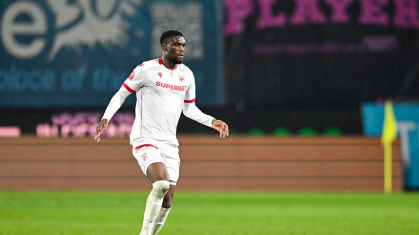 josue homawoo nu poate semna cu standard liege din cauza lui dinamo 685e96e9bfaf5
