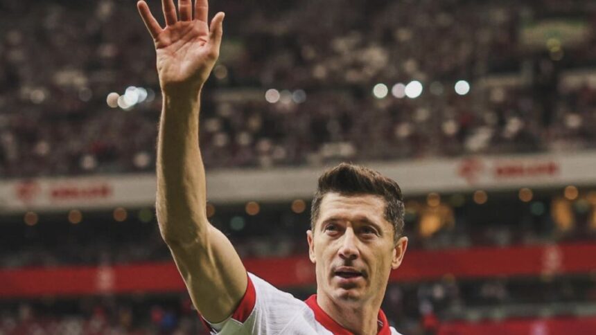 lewandowski crucificat ce spun polonezii despre retragerea sa de la nationala 6848266461abe