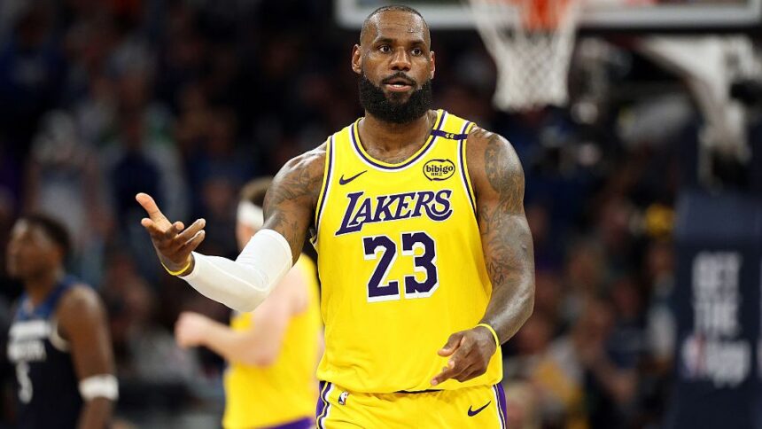 los angeles lakers va fi vandut clubul va ajunge la unul dintre actionarii lui chelsea 685713e015a55