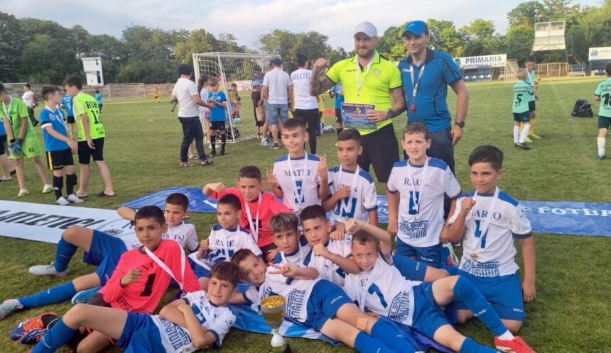 micii fotbalisti de la cs medgidia au cucerit trofeul la cup tulcea 68625f0e480f7