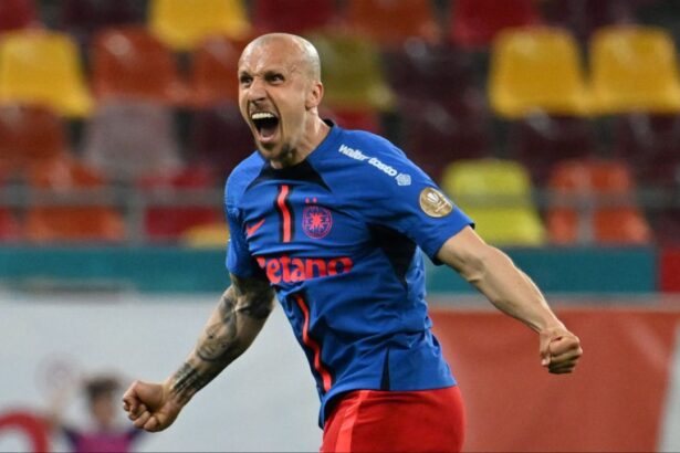 mihai stoica uimit de chiriches in cantonamentul fcsb mai rar sa vezi asa un jucator 685f7b6e2275c