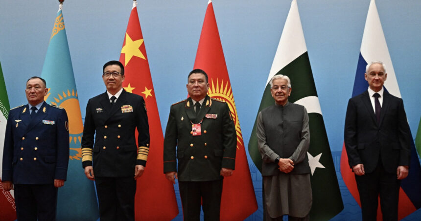 ministrii apararii din iran china si rusia s au intalnit pentru a discuta despre schimbarile cruciale ale secolului 685d0a78a74e6
