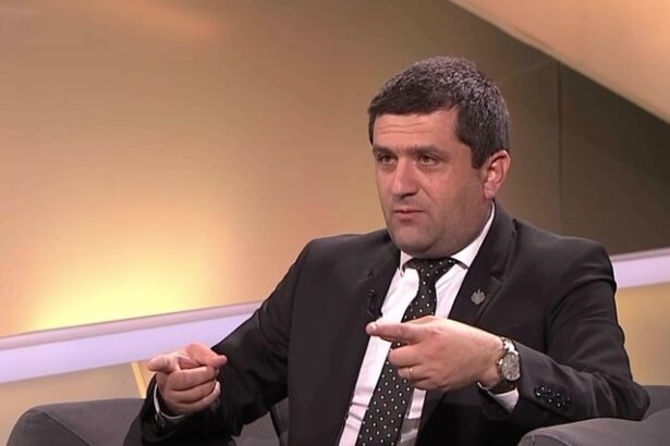 ministrul economiei despre companiile de stat am vazut director care are salariu 37 700 de lei la salrom un membru din ca peste 10 000 de lei miroase de la o posta mecanismul ordonantei 1 685fd1a191aa0