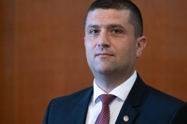ministrul propus la economie radu miruta in 2 saptamani aflam daca putem sapa o noua galerie de sare in praid 685969b7e8cb3