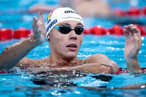 news alert e aur david popovici de neoprit la europeanul de tineret primul la 200 m liber 685d7daeb7bea
