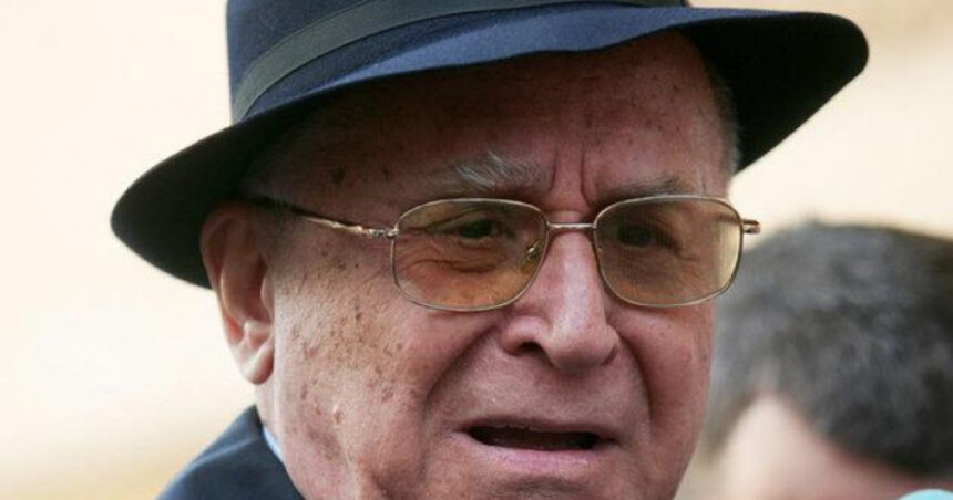news alert noi detalii despre starea de sanatate a lui ion iliescu fostul presedinte este constient dar ramane la terapie intensiva 68550c58f30e5