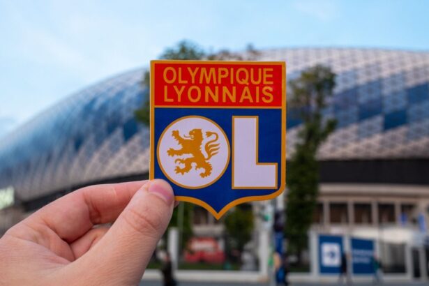 news alert olympique lyon a aruncat bomba dupa ce a fost retrogradata in ligue 2 ol le multumeste reprezentantilor uefa 685ec820cae15