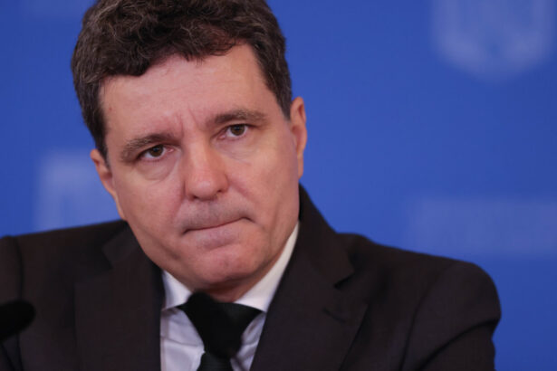nicusor dan nemultumit de procesul anticoruptie statul roman are restante foarte mari e nevoie de un director civil la sri 683fff4d338ac
