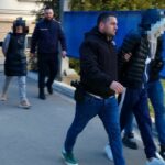 o femeie si iubitul acesteia acuzati ca au santajat mai multi barbati pe care i au filmat in ipostaze intime fara acordul lor ajung la inchisoare 685dc51b855f1