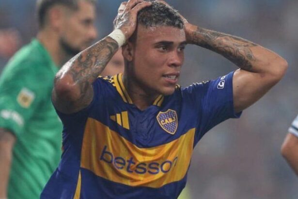 oficial de ce i s a refuzat viza de sua unui fotbalist de la boca juniors fifa club world cup este pe pro tv pro arena si voyo 684bd10fd5748