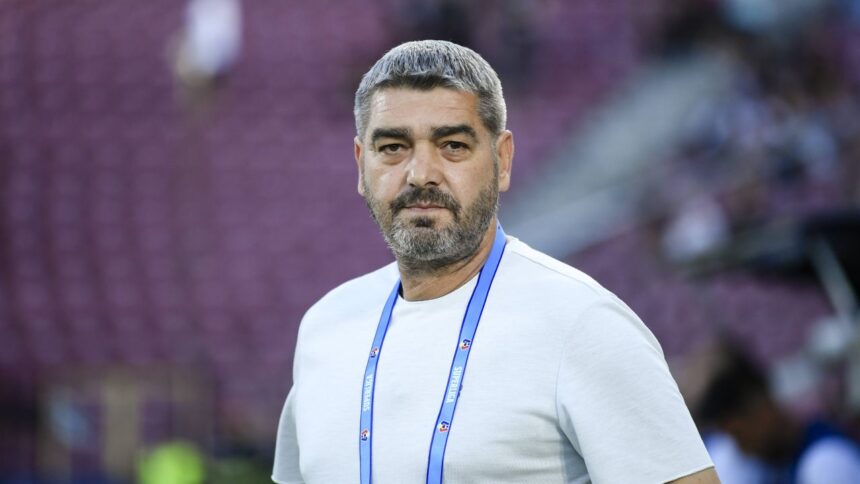 oficial liviu ciobotariu este noul antrenor de la petrolul cand va conduce primul antrenament 683ec5379b9d4