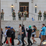 orasele americane se pregatesc pentru noi proteste in timp ce la los angeles a fost decretata stare de urgenta 6849a2a9167a6