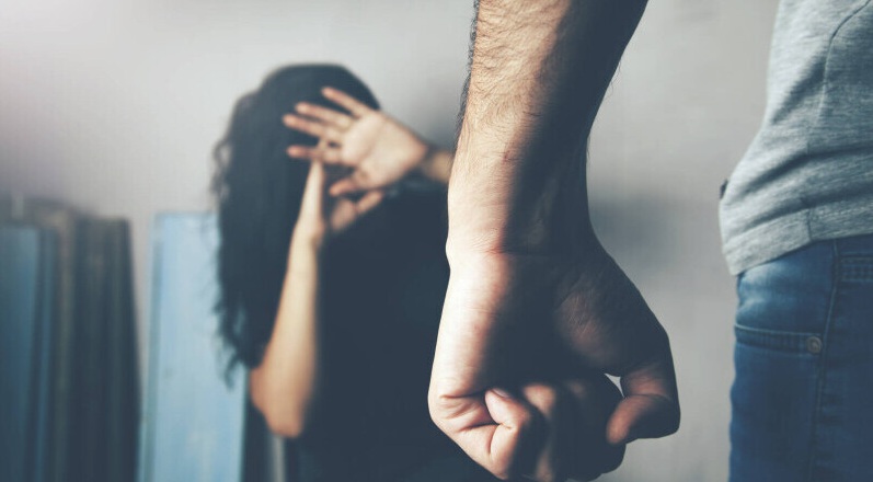 ordin de protectie pe numele unui individ din mangalia obsedat de fosta concubina pe care o urmarea si o agresa chiar si la locul de munca 6840d16479ebf