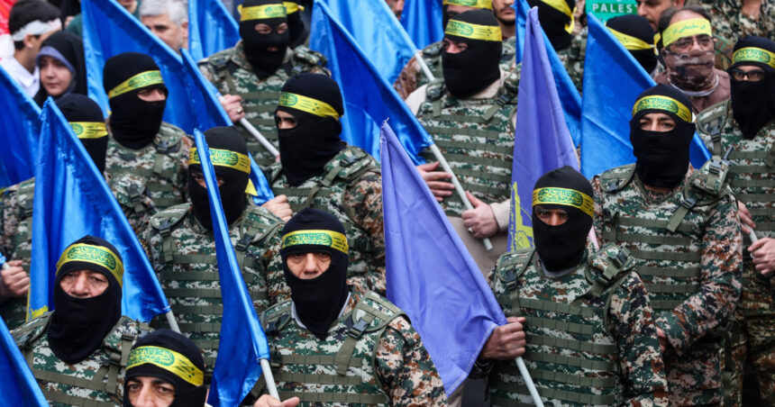 organizatiile paramilitare din iran au iesit la vanatoare de agenti mossad ce este basij gruparea care trezeste temeri populatiei 6859b7b0c65d6