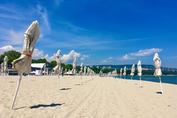 plajele de pe litoral vor avea intr o anumita cota acces liber si gratuit pentru public accesul liber la mare si plaja a devenit in multe zone aproape imposibil 685aa44c91263
