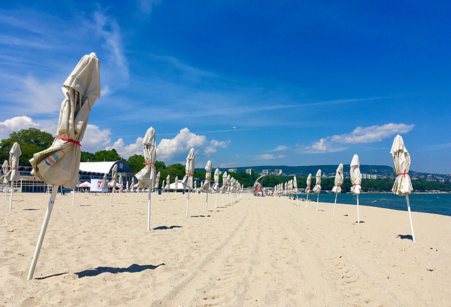 plajele de pe litoral vor avea intr o anumita cota acces liber si gratuit pentru public accesul liber la mare si plaja a devenit in multe zone aproape imposibil 685aa44c91263