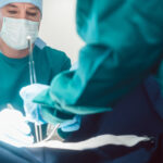 premiera medicala un bolnav de cancer a fost operat de un chirurg de la o distanta de aproape 11 000 km 6854de0ee605b