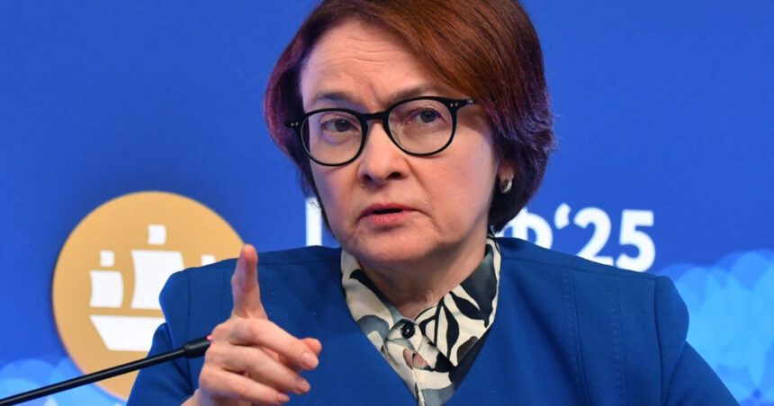 putin cere evitarea recesiunii dar economia rusiei e pe marginea prapastiei avertismentul dur al sefei bancii centrale 685575cd289d4