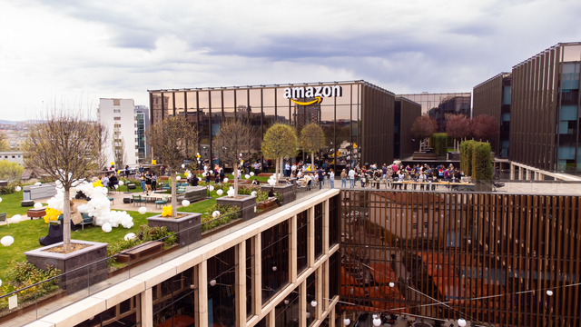 rasturnare de situatie la amazon romania cu angajatul care a castigat daune morale de 200 000 lei 6849ff2d97490