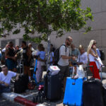 repatriere din israel grecia a evacuat in siguranta peste 100 de cetateni inclusiv romani si americani 685292e921d68