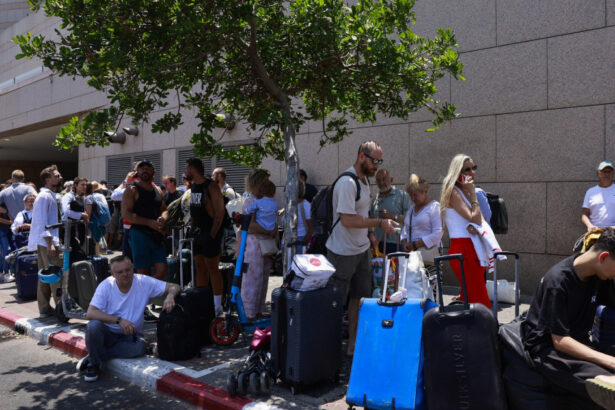 repatriere din israel grecia a evacuat in siguranta peste 100 de cetateni inclusiv romani si americani 685292e921d68