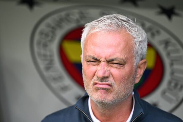 revolta la fenerbahce doua vedete in razboi cu mourinho au refuzat sa joace in ultimul meci 683c963b63cfb