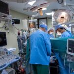 rogobete nu sunt de acord ca medicii sa lucreze fie la public fie la privat insa colegii mei care lucreaza la public au obligatia sa paraseasca spitalul public atunci cand se termina programul de l 685fbfe96755b