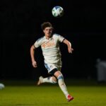 romania mai poate pierde un fotbalist acum in detrimentul sua atacatnul a bifat primele meciuri la under 68623b0bb5f5a
