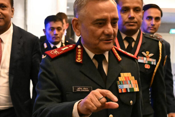 seful armatei indiene recunoaste pierderea unor avioane de vanatoare in conflictul din mai cu pakistanul 683c2a052c691